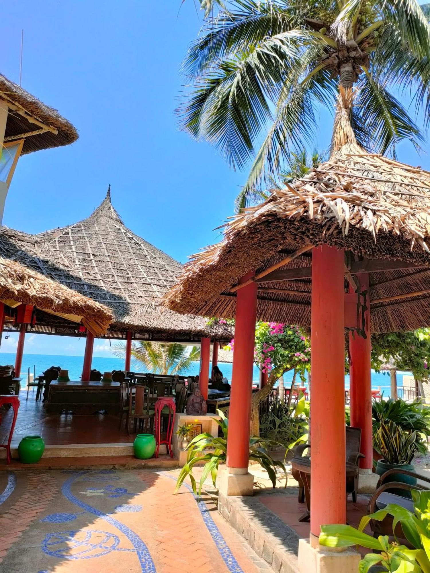 Full Moon Beach Resort Mũi Né Kültér fotó